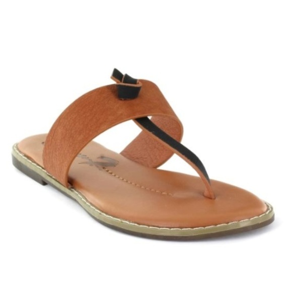 Seven7 Women's Flat Sandal Flip Flop Thong Slip-On - Picture 2 of 4